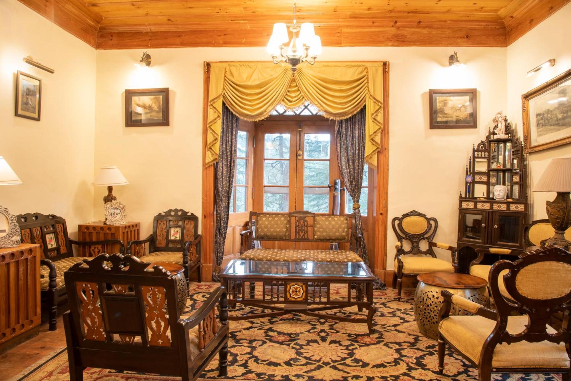 Shimla British Resort Экстерьер фото