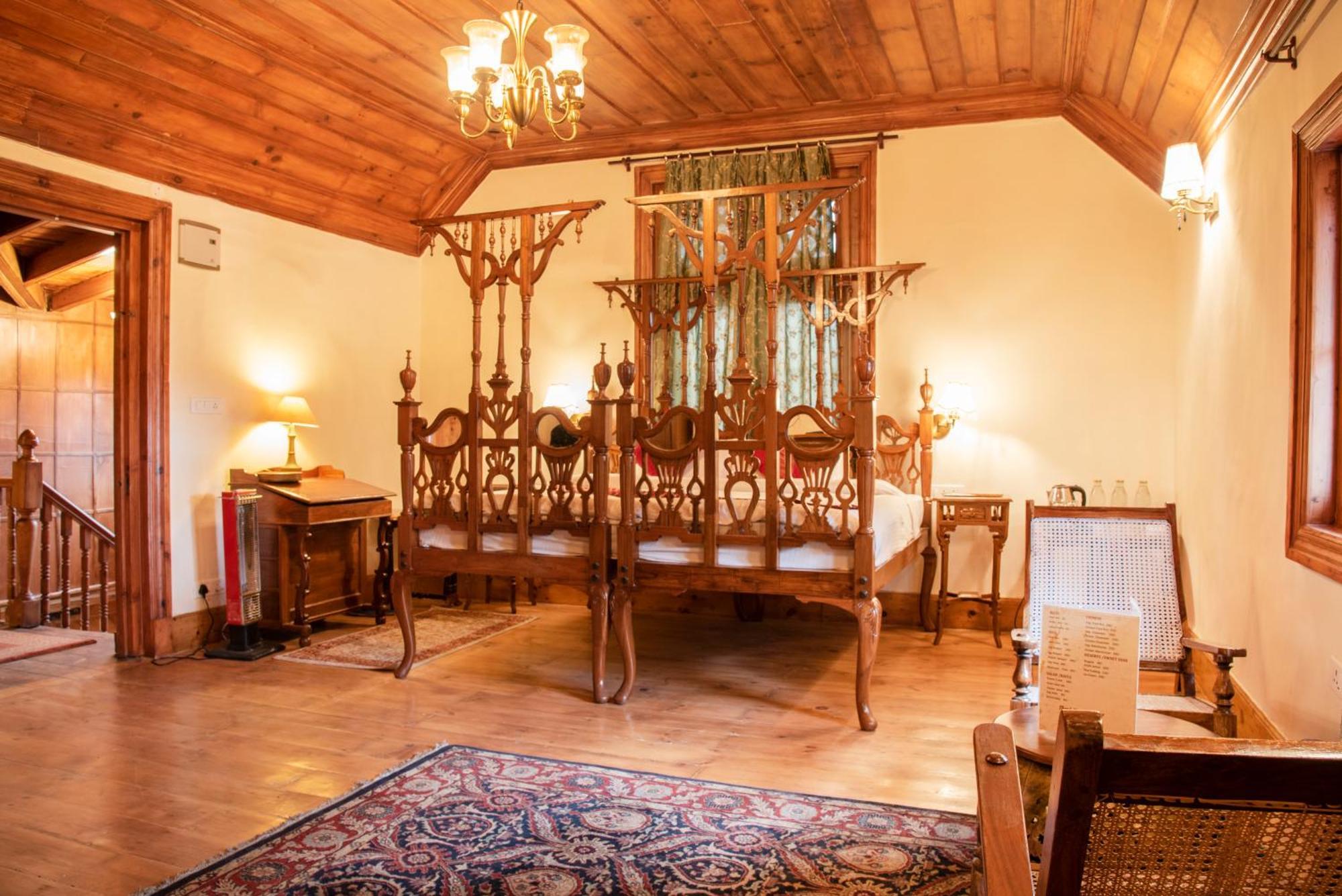 Shimla British Resort Экстерьер фото