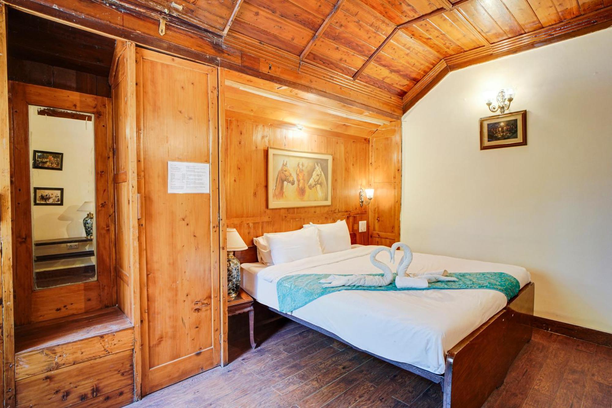 Shimla British Resort Экстерьер фото