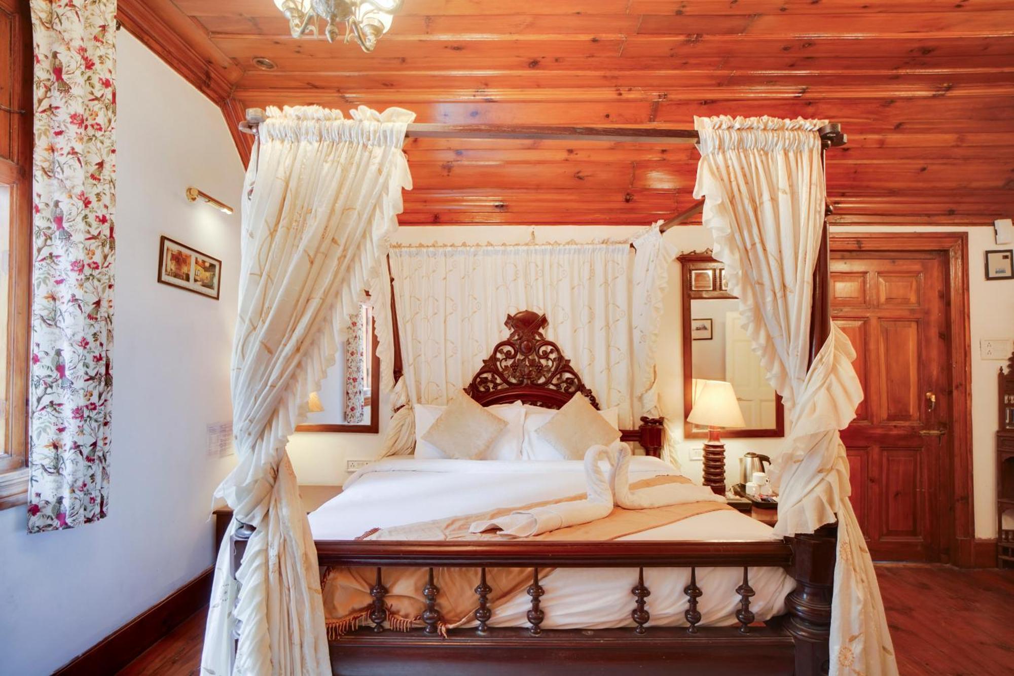 Shimla British Resort Экстерьер фото
