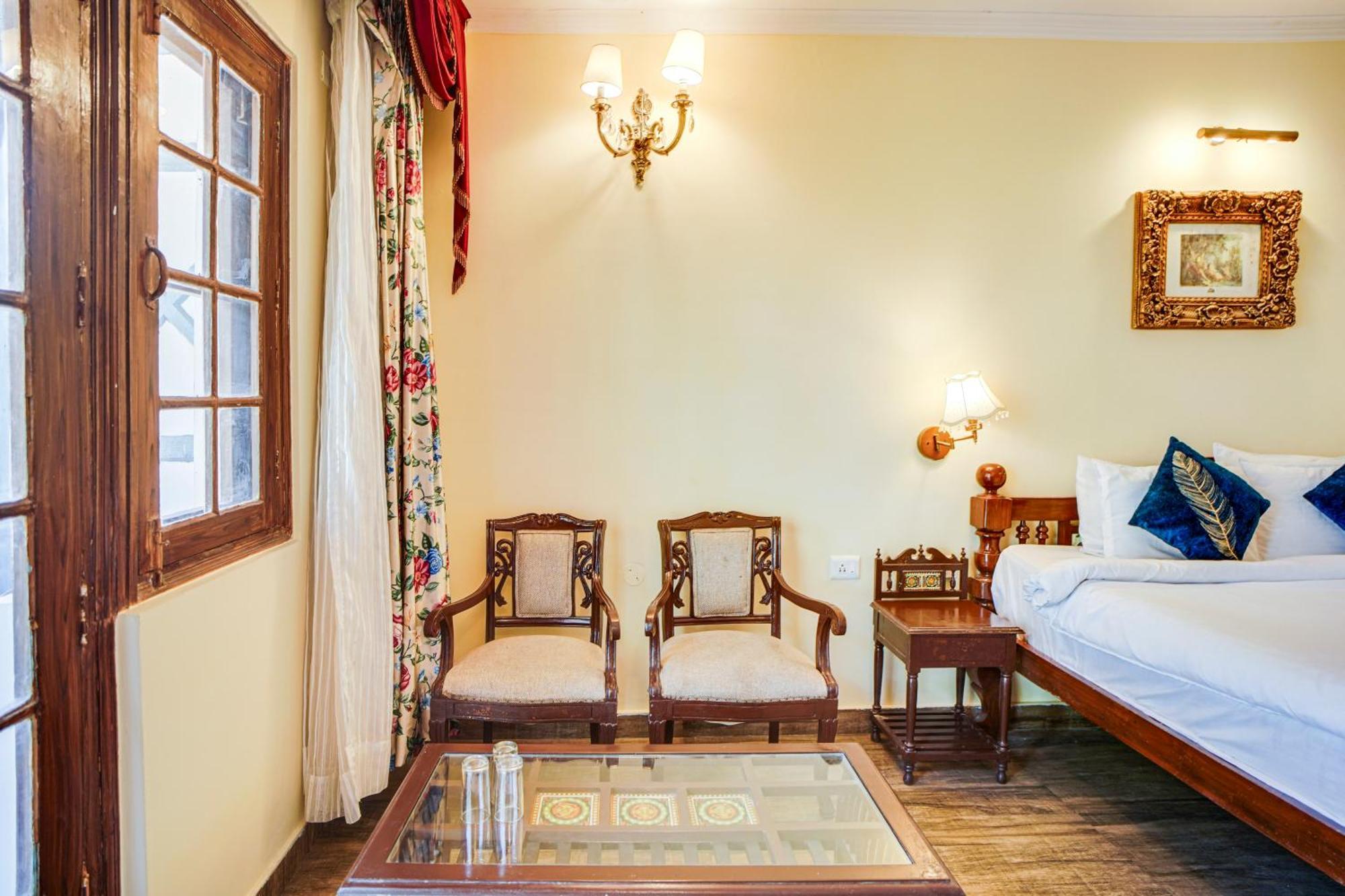 Shimla British Resort Экстерьер фото